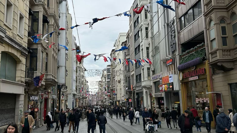 A photo of the streets of Istanbul