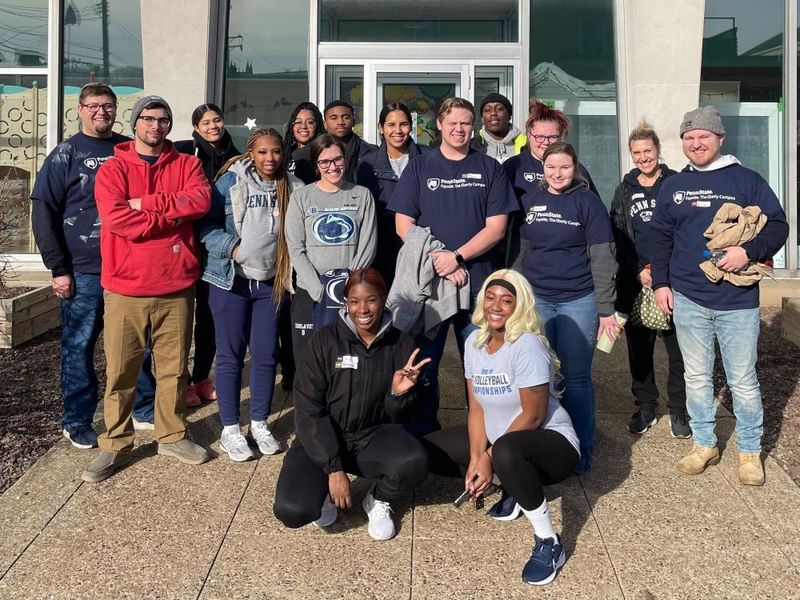 Penn State students pose for a group photo on their Day of Service