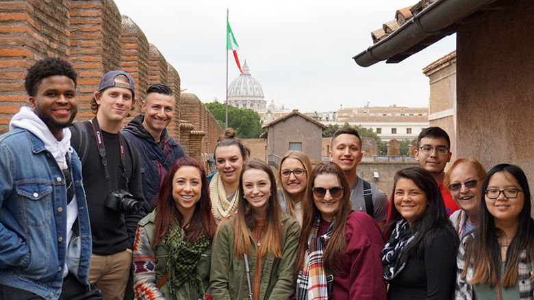 A group of students in front of the Castel Sant’Angelo