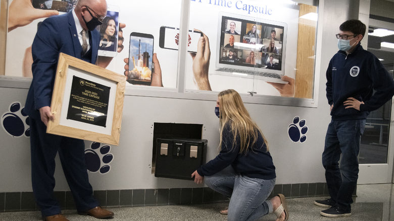 Campus and student leadership seal time capsule to be opened in 2050