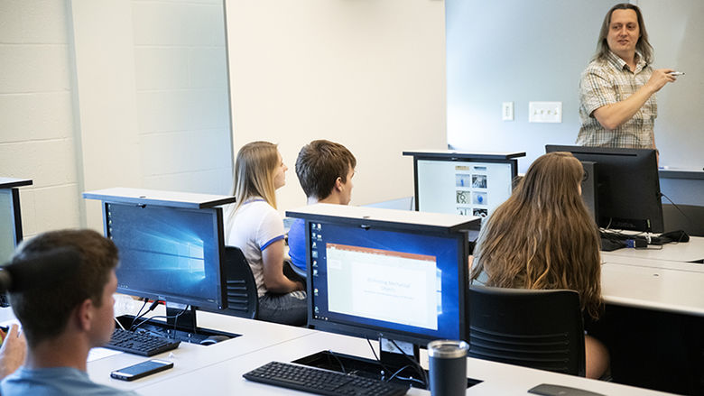Professor Bohna teaching a class.