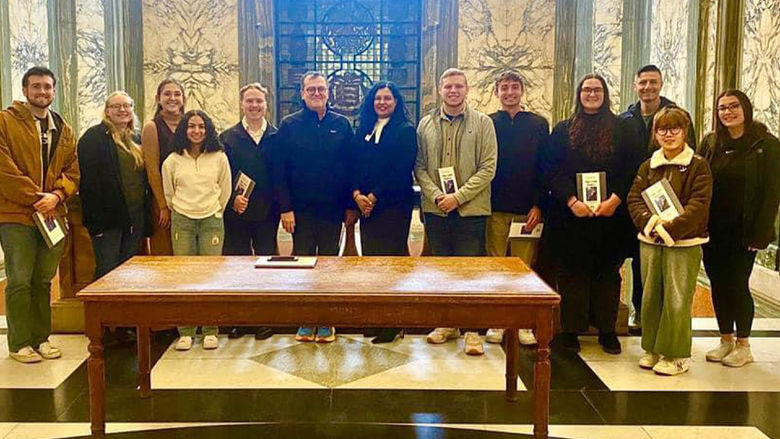 Students of the course CRIMJ 499 Serial Killers and European Criminal Justice in Old Bailey.